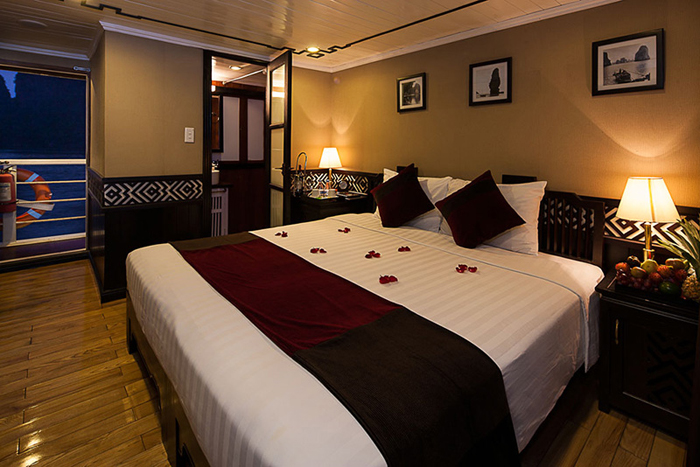 Du Thuyền Hạ Long Carina Cruise