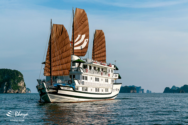 Du thuyền Bhaya Classic Cruises